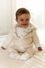 Afbeelding in Gallery-weergave laden, Little Dutch - Omkeerbaar vest beige met capuchon