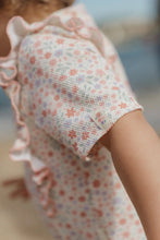 Afbeelding in Gallery-weergave laden, Little Dutch - Badpak met korte mouwen Dreamy Flowerfield