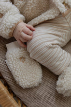 Afbeelding in Gallery-weergave laden, Little Dutch - Newborn Winter W26 Teddy vestje Sand Paws