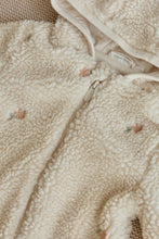Afbeelding in Gallery-weergave laden, Little Dutch - Newborn Winter W26 Teddy boxpak Sand Flowers