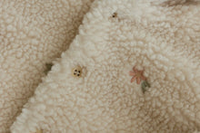 Afbeelding in Gallery-weergave laden, Little Dutch - Newborn Winter W26 Teddy vestje Sand Flowers