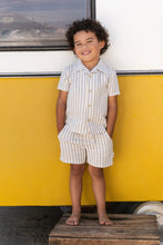 Afbeelding in Gallery-weergave laden, Little Dutch - Toddler boys Summer 26 - Blouse korte mouw Multi Stripe