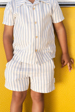 Afbeelding in Gallery-weergave laden, Little Dutch - Toddler boys Summer 26 - Korte broek Multi Stripe